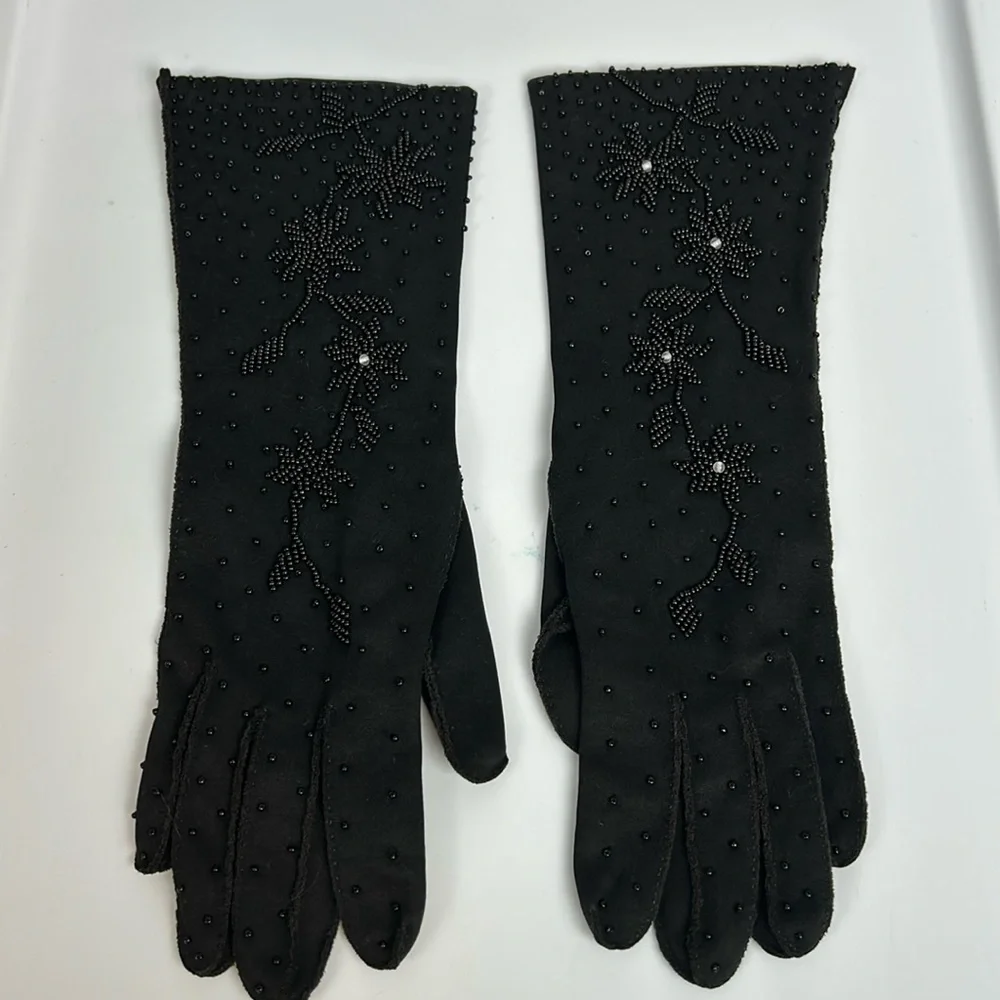 Vintage beaded opera gloves size small- estimate size